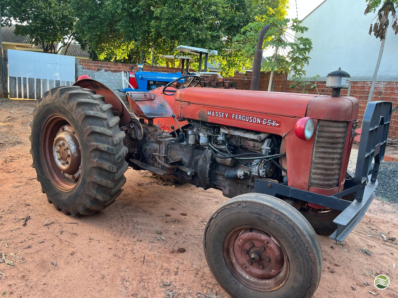 TRATOR MASSEY FERGUSON MF 65 Tração 4x2 Camtrac Máquinas Agrícolas MARIALVA PARANÁ PR